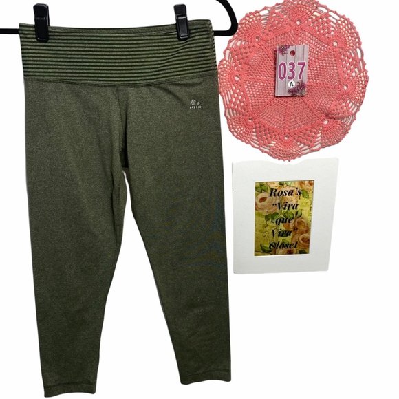 RBX Capri Green Leggings w/Stripped Waist Band - Picture 1 of 6